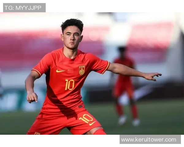 中国足球明星李华的传奇之路与未来展望:从青训到国家队的奋斗历程