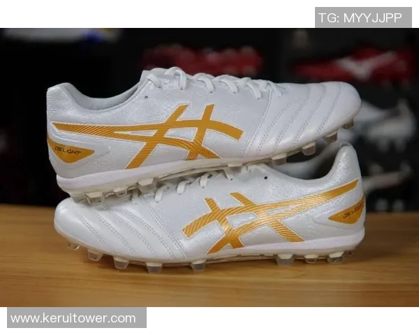 足球明星亲笔签名球鞋的魅力与价值探秘,收藏爱好者的最佳选择